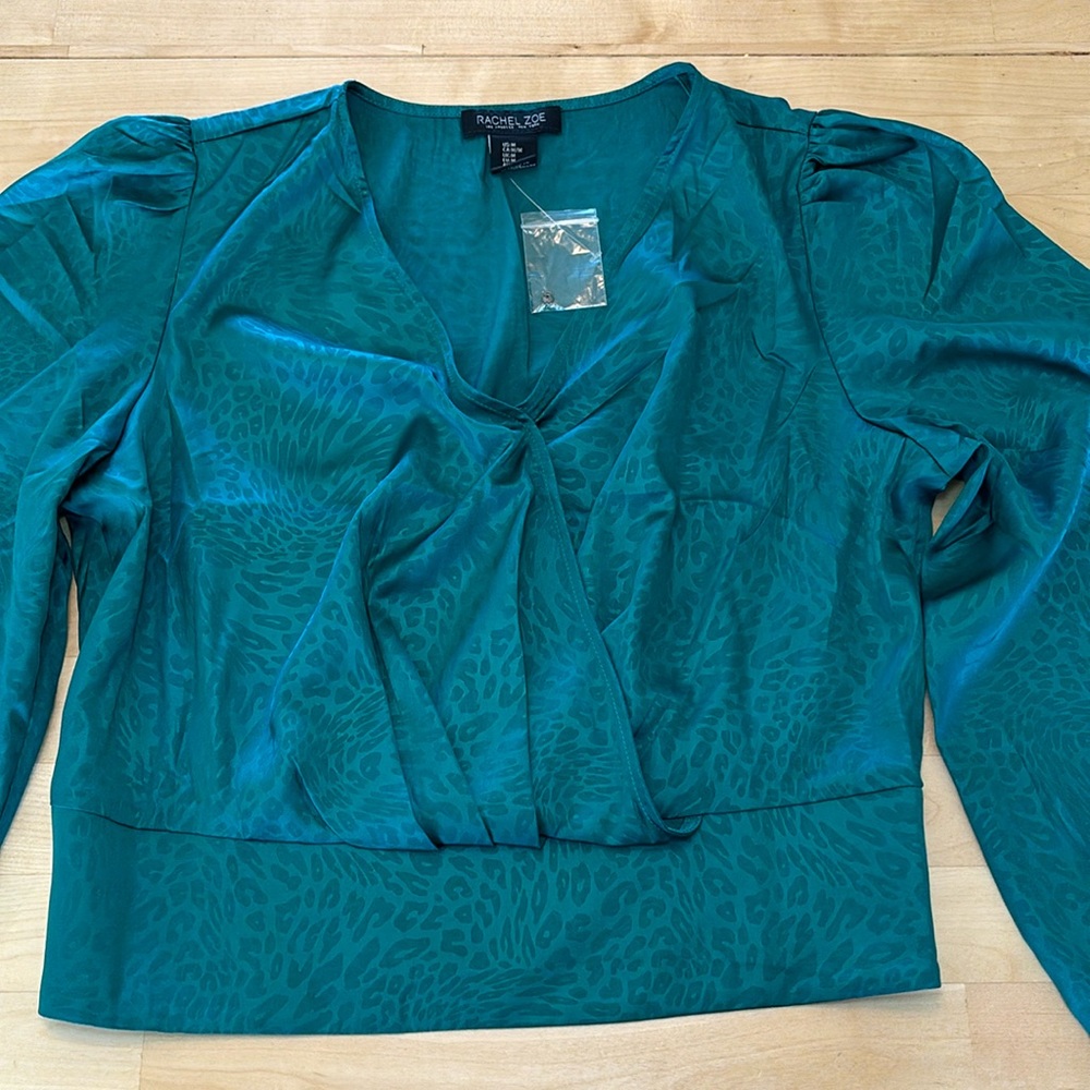 NWT Rachel Zoe emerald green leopard print long sleeved blouse, size medium